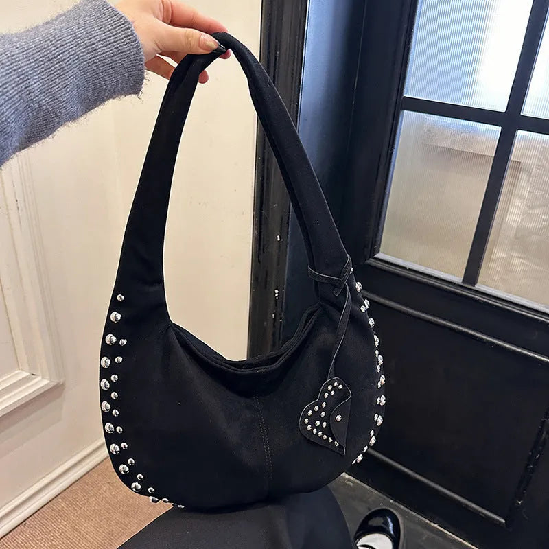 Soft plush casual tote handbag for women in a strapless retro design.
