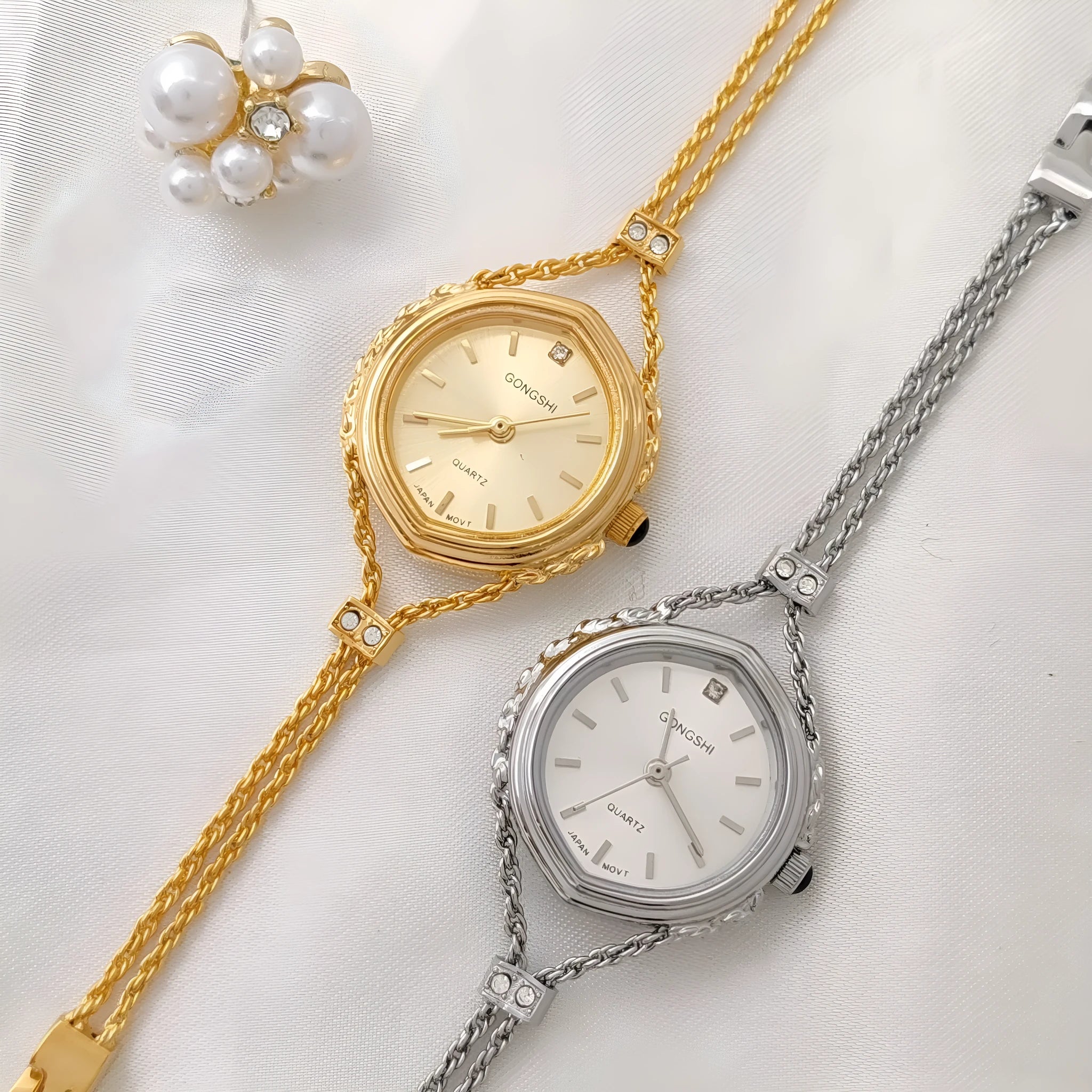Women's quartz watch with 25mm dial, mineral glass mirror and chain strap in gold or silver finish