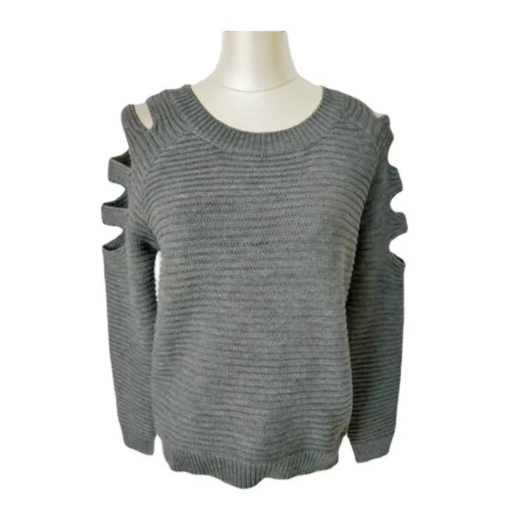 Women's white knitted shirt with hollow-out crochet patterns and round neck