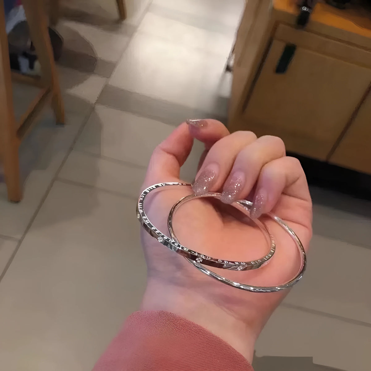 Women's silver-plated copper closed double ring bracelet in a geometric shape, smooth surface, available in 56mm to 62mm sizes