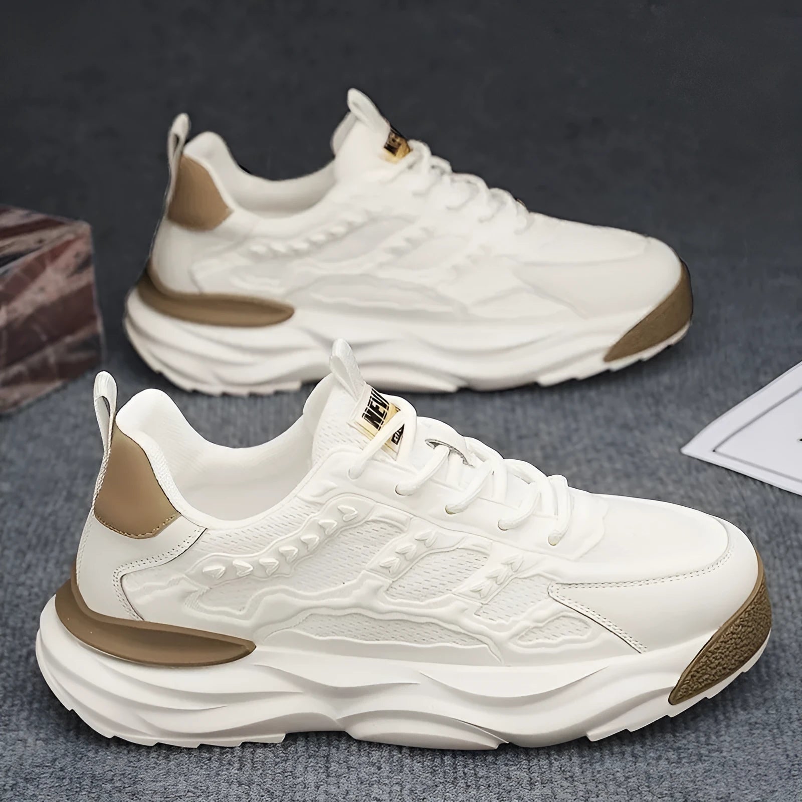 Men's white and black breathable mesh shoes with round toe and PU upper in sizes 39-44