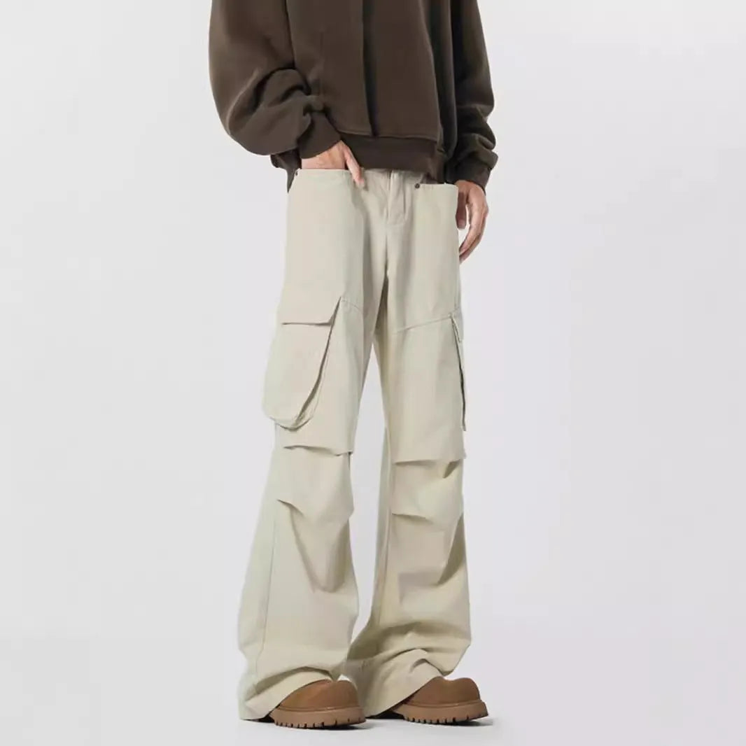 Men's straight-leg trousers with high waist and button fly in black and milky white colours