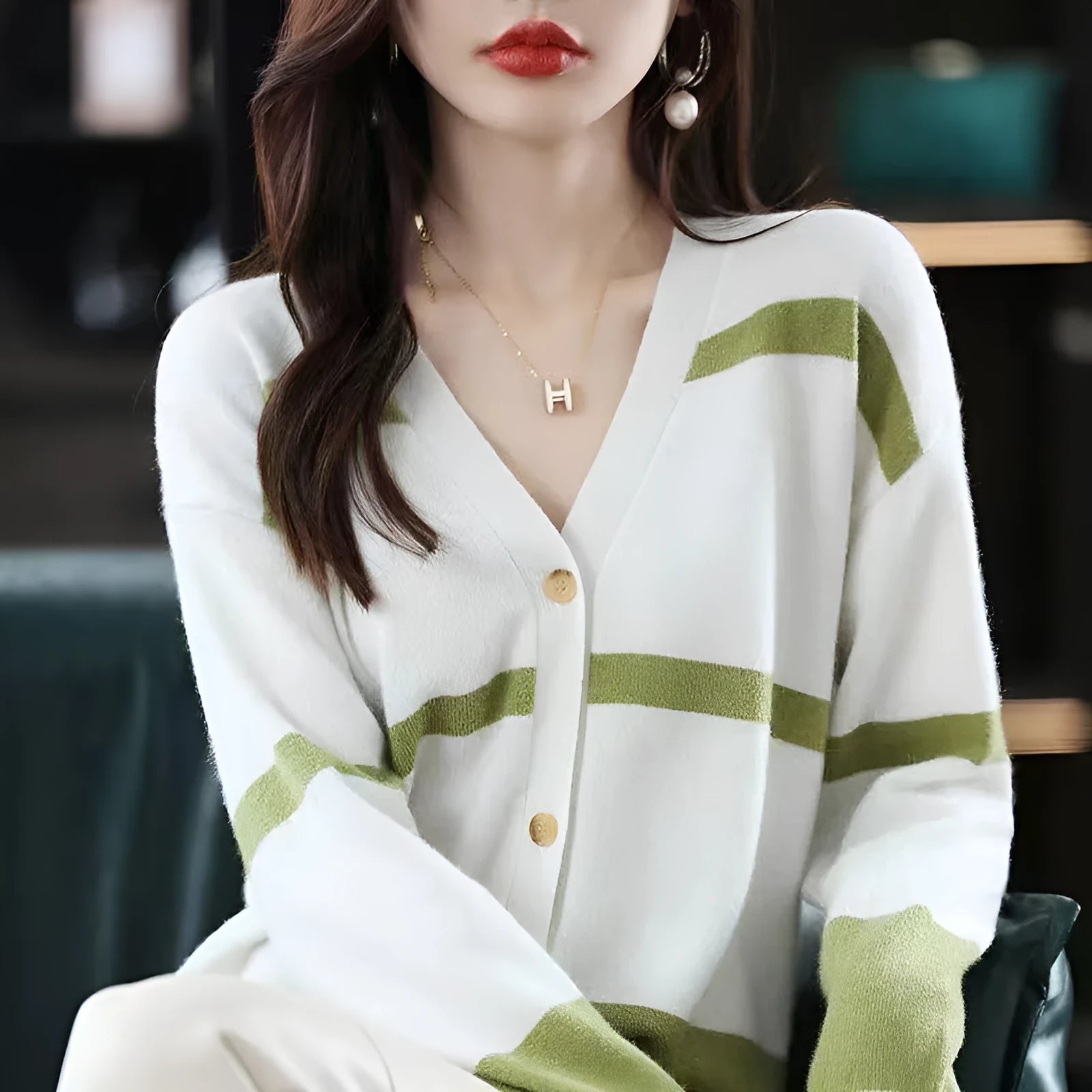 Striped women's cardigan with 3D pattern effect and V-neck in slim fit
