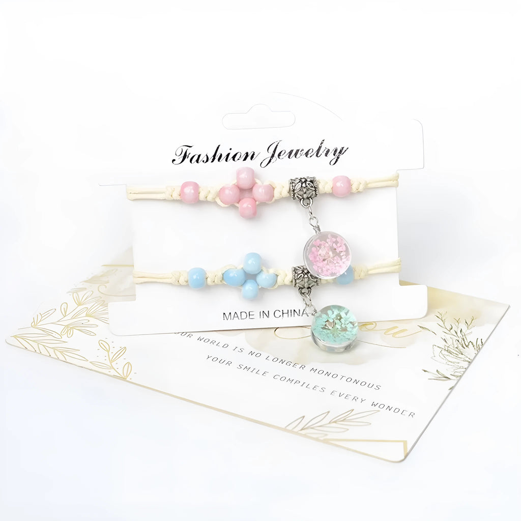 Glass dried flower bracelet with real preserved flowers in colourful beads, hand-woven construction