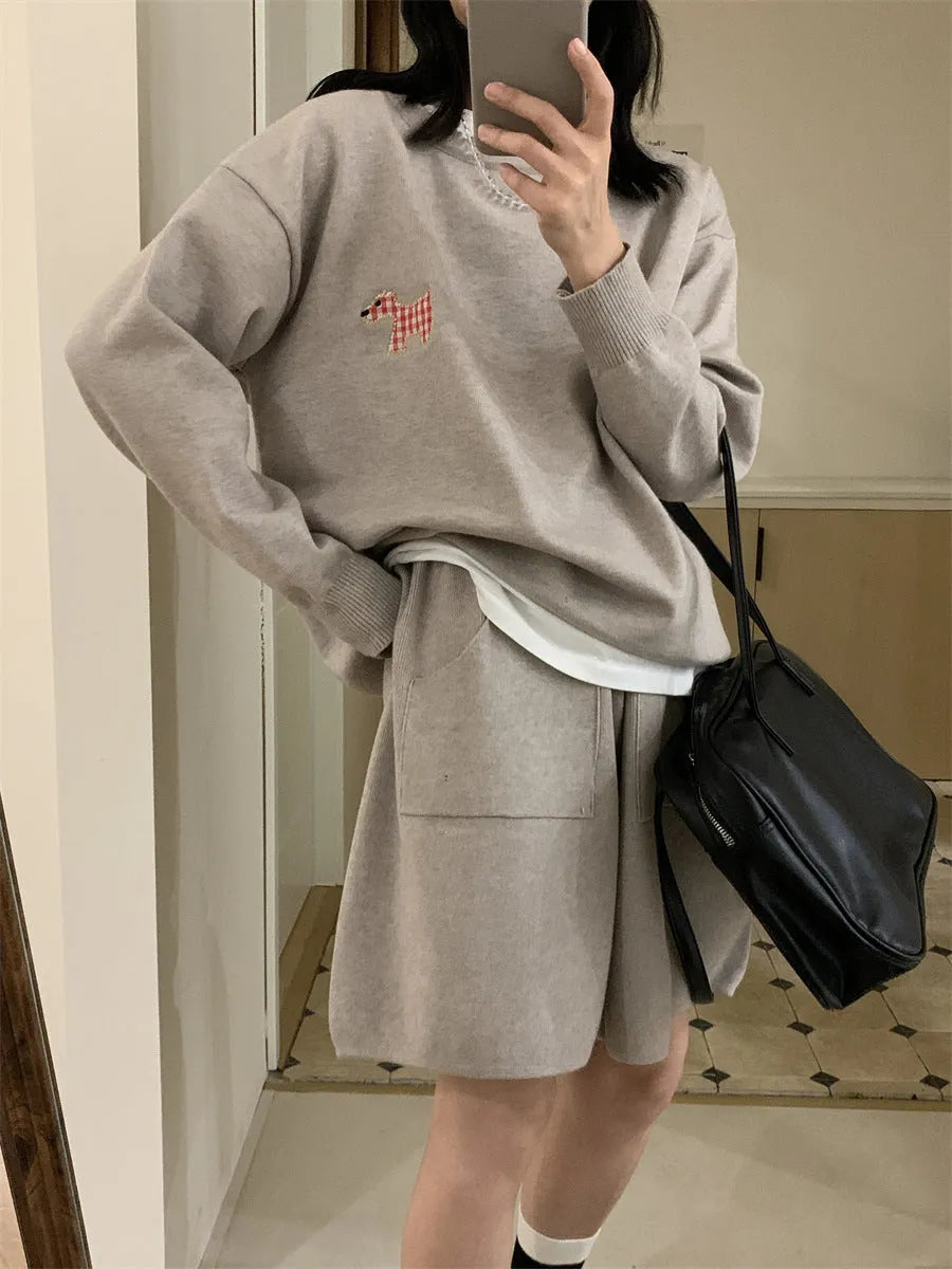 Women's casual knitted sweater shorts suit with animal embroidery in imitation cashmere fabric