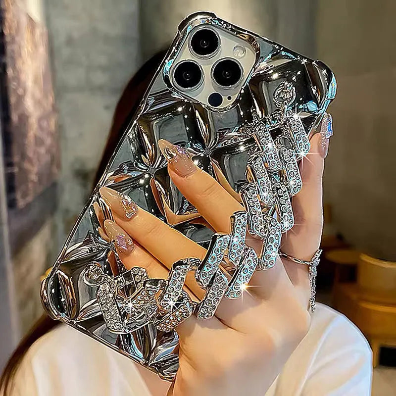 Luxury diamond bracelet phone case with chain decoration and flash diamond lock for iPhone