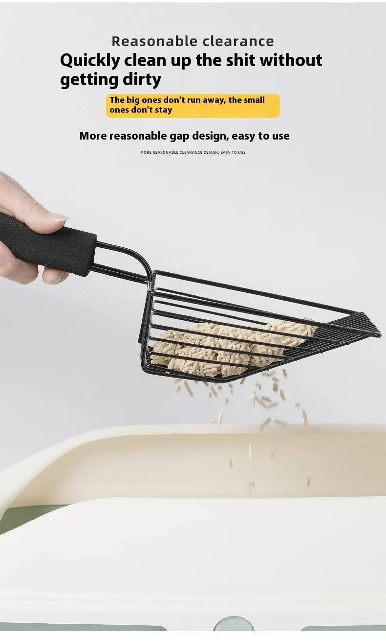 Black metal cat litter scoop with narrow 0.8cm slots for cleaning clumping litter