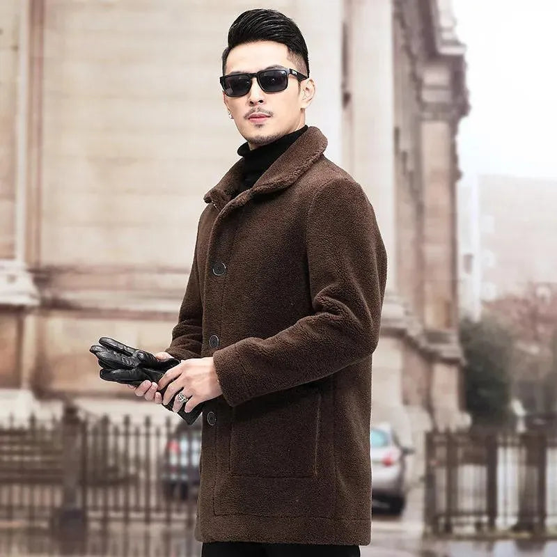 Short fur coat jacket with lapel collar in black synthetic blend, 3D patch pockets, regular length