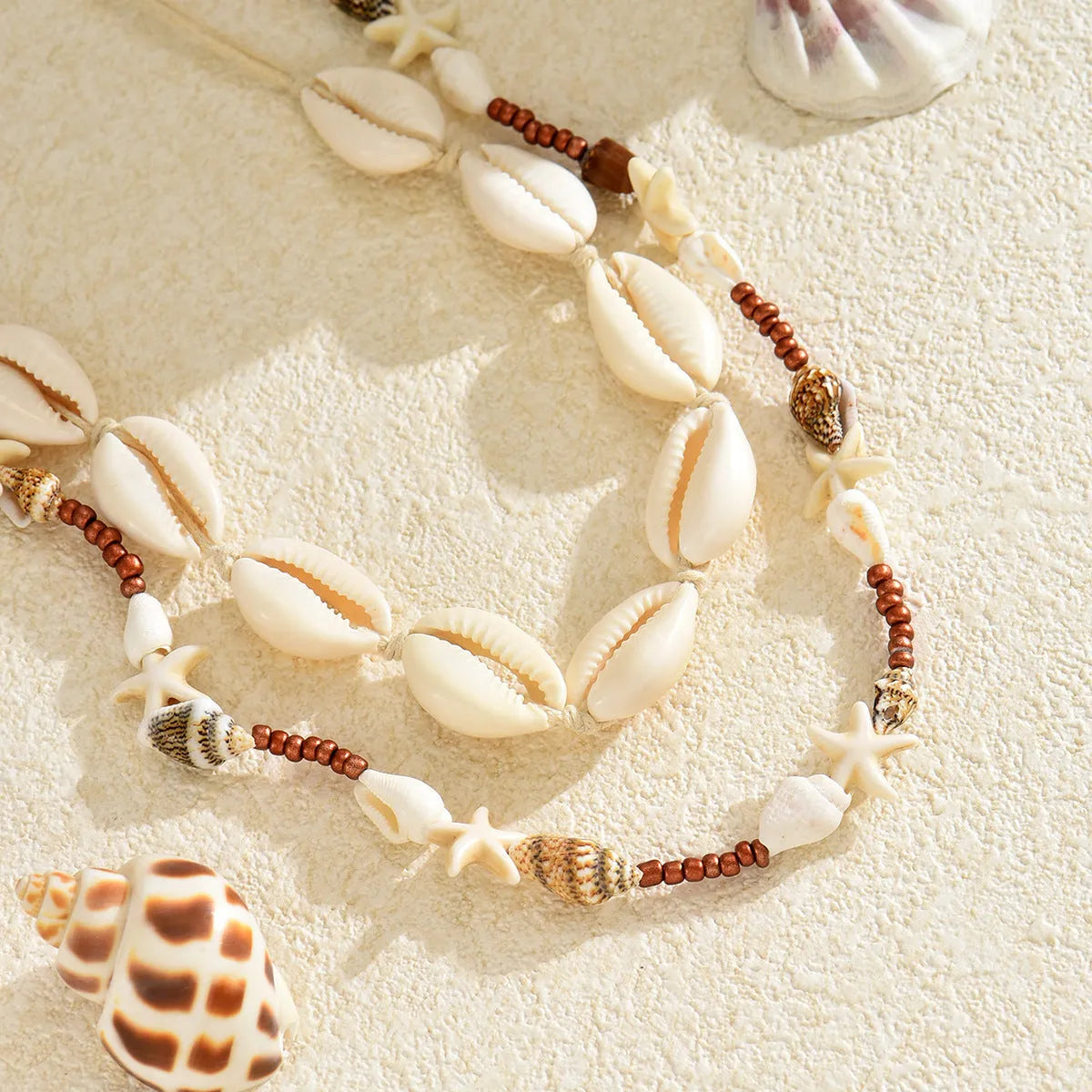 Bohemian shell necklace with geometric pendant for women in colour X1900 on regular chain