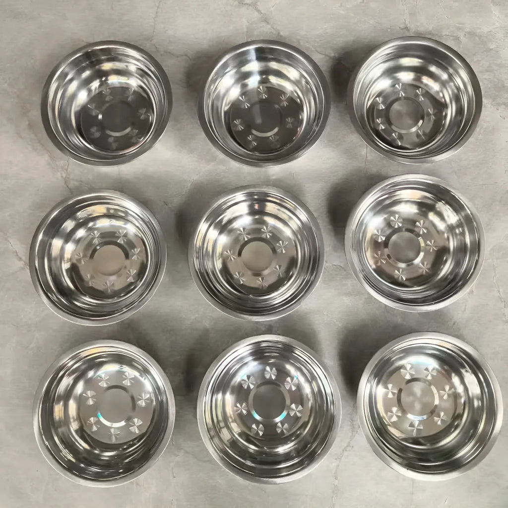 Stainless steel cat feeding bowl thickened pet plate 15cm diameter on light background