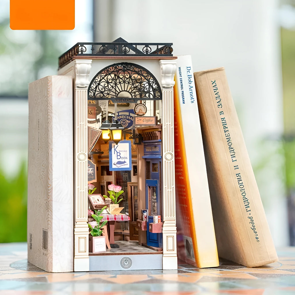 Ruolai Arcade three-dimensional puzzle blocks toy assembled model in wood and paper, size 106x195x255mm
