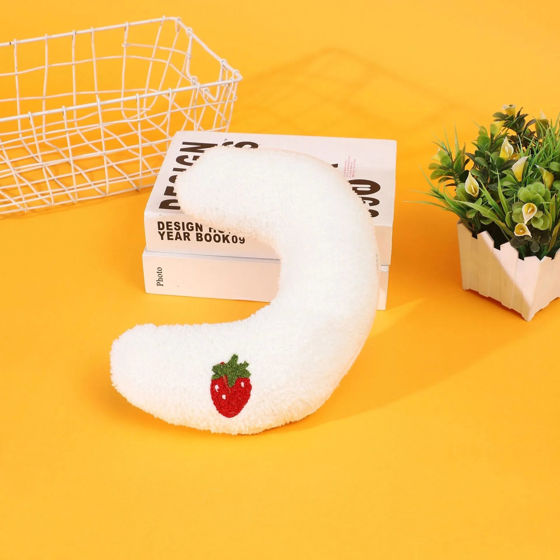 Cartoon U-shaped half moon pet pillow for dogs and cats in yellow colour option