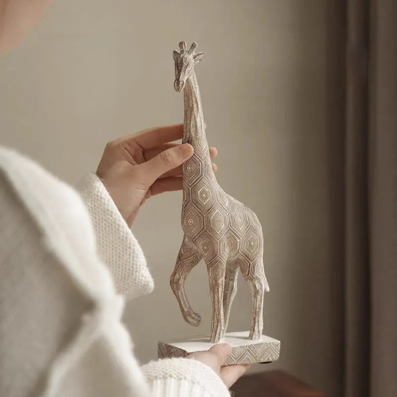 Wood-colour European style giraffe resin ornament for shelf decoration.