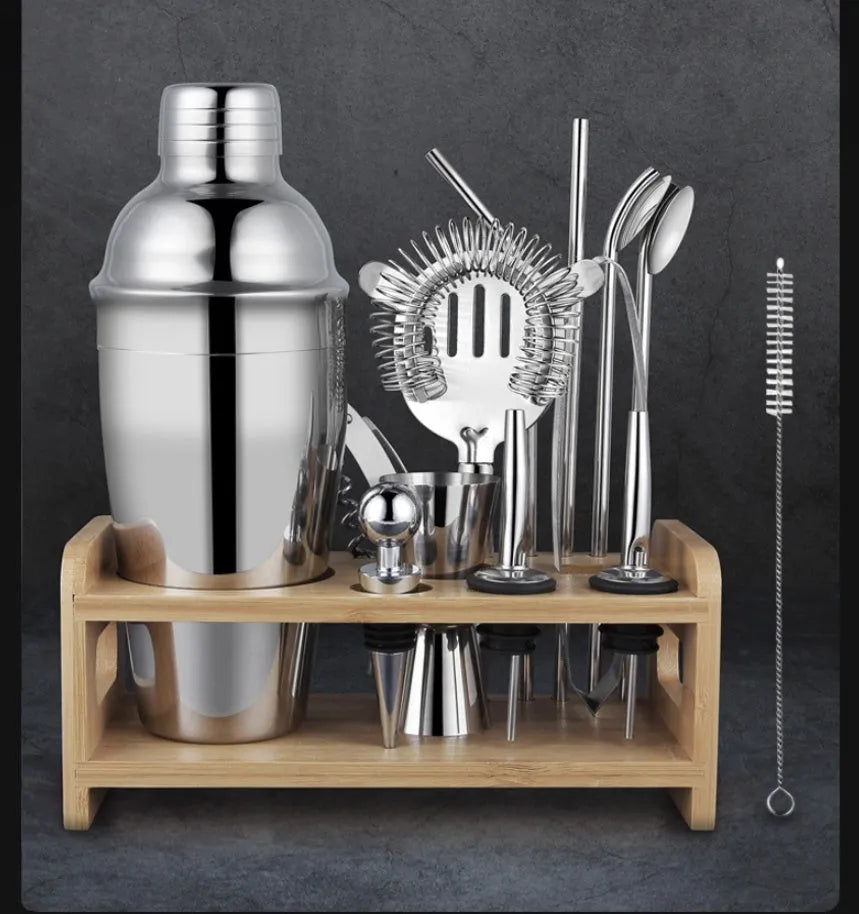 23-piece stainless steel cocktail set with European-style acrylic bar tools for home use