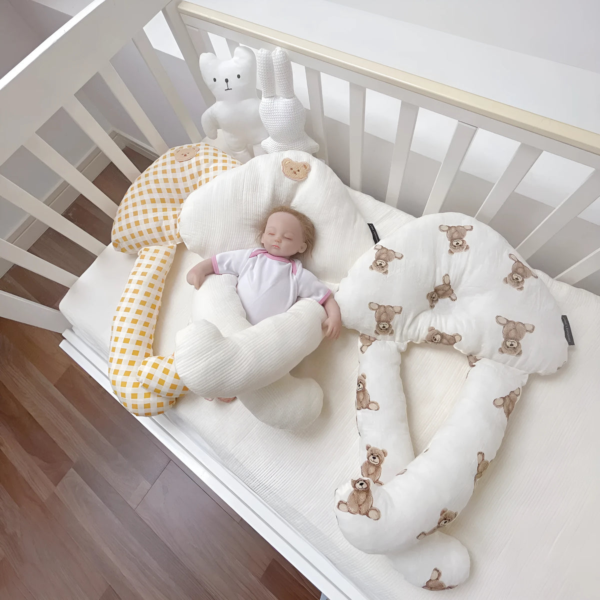 Baby soothing pillow in 60x40cm size, pure cotton fabric with anti-tilt head design
