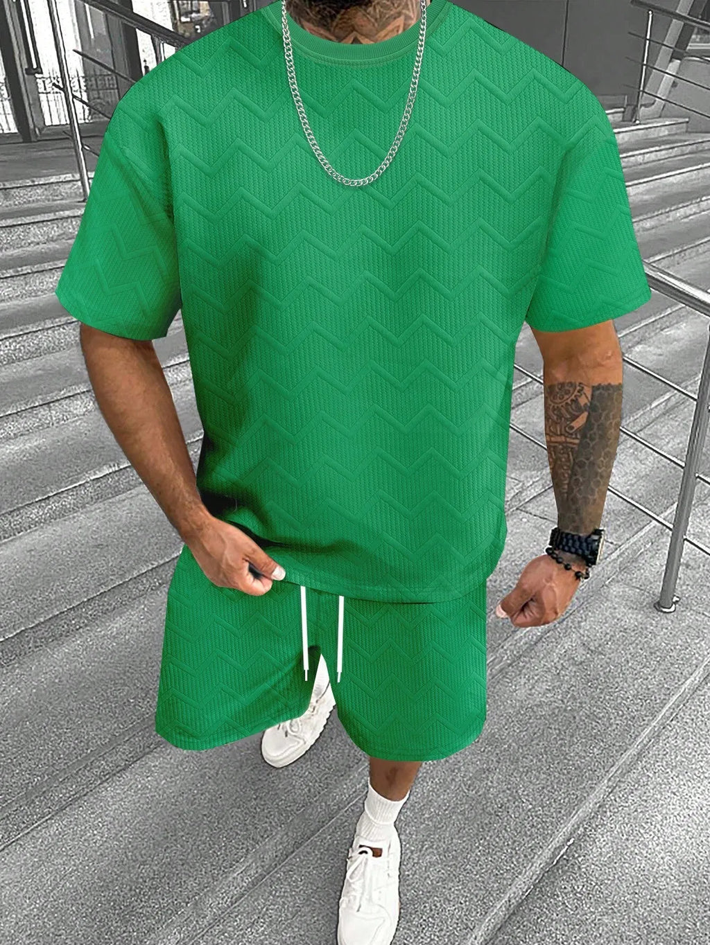 Men's short sleeve shirt and shorts summer suit set in a casual colour.
