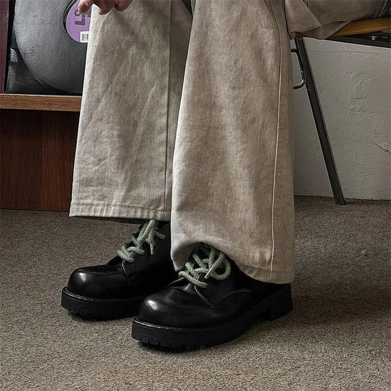 Derby-style platform casual shoes in leather with rubber sole for height increase