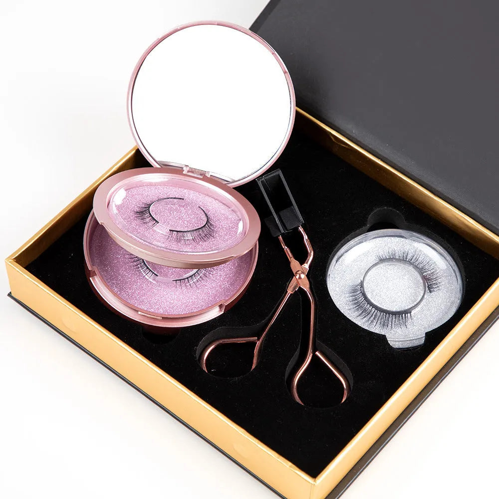Reusable self-adhesive false eyelashes in white round gift box with three pairs