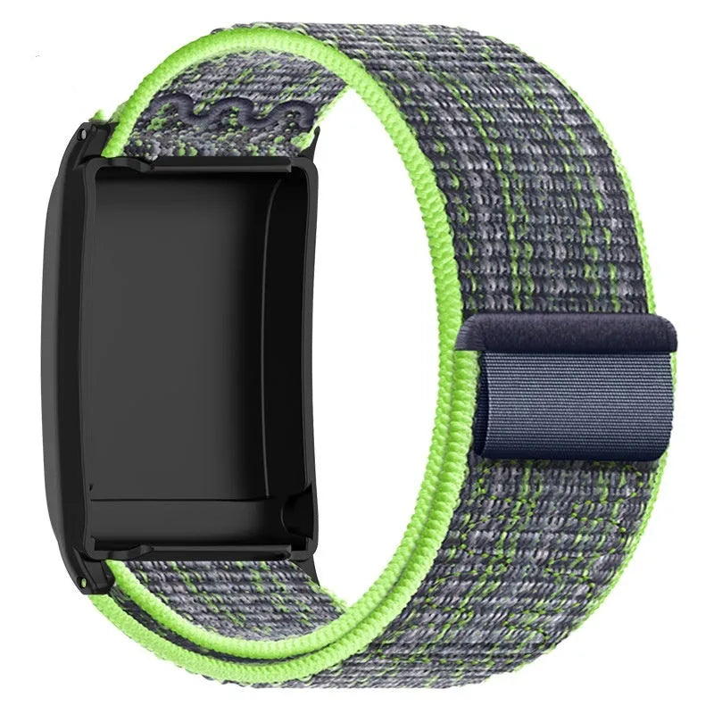 Nylon woven sports bracelet strap in obsidian black for Whoop 4.0 and 5.0, 22mm width with Velcro closure
