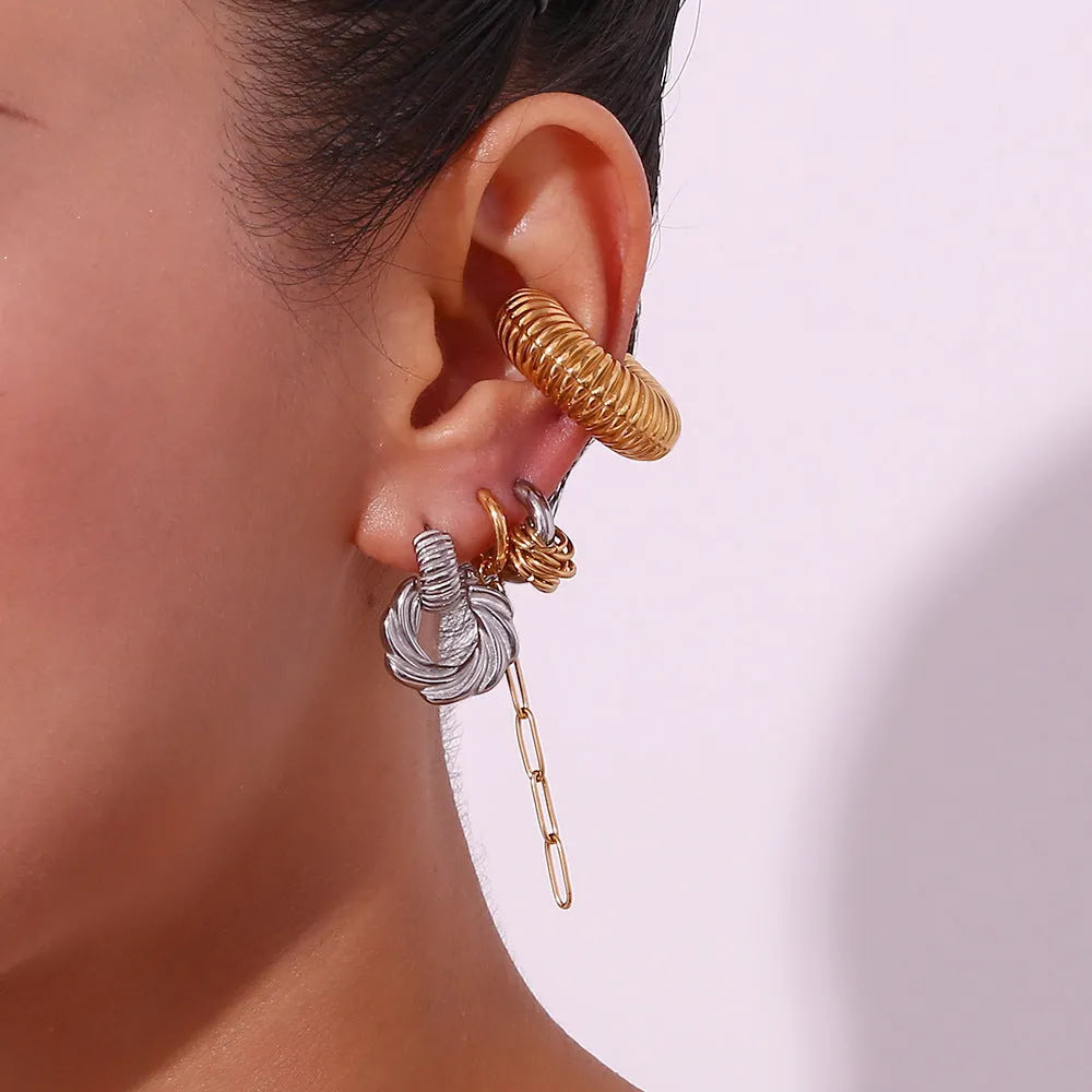Stainless steel oval stud earrings with electroplated geometric design, women's retro high-grade jewellery