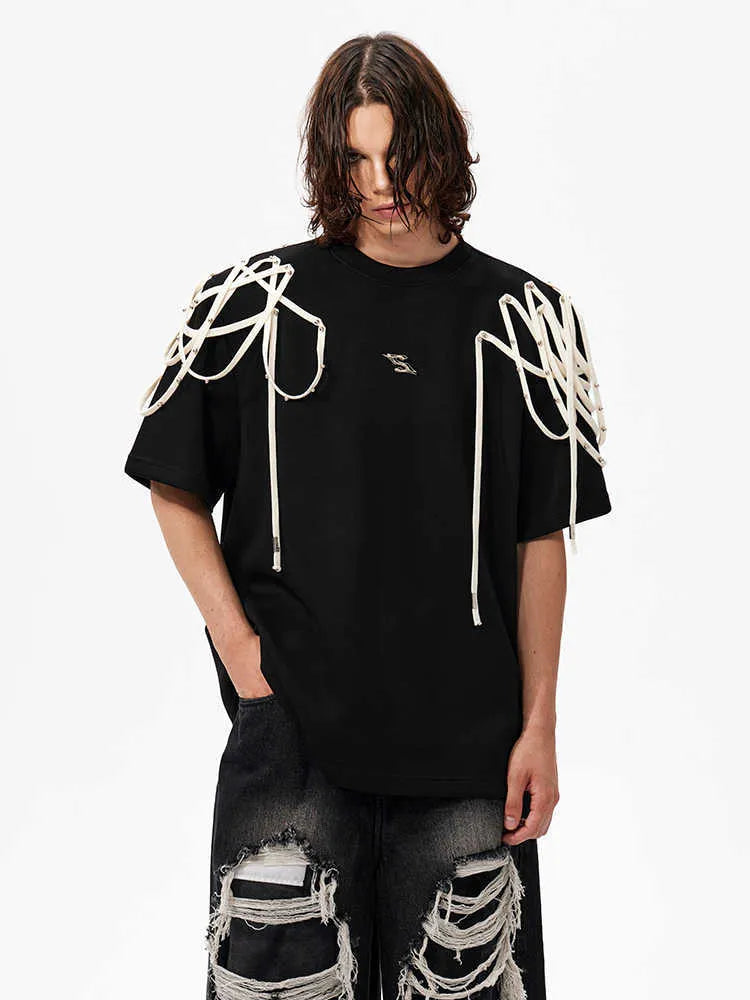 Black loose fit short-sleeved T-shirt with padded shoulder rivet ribbon detail