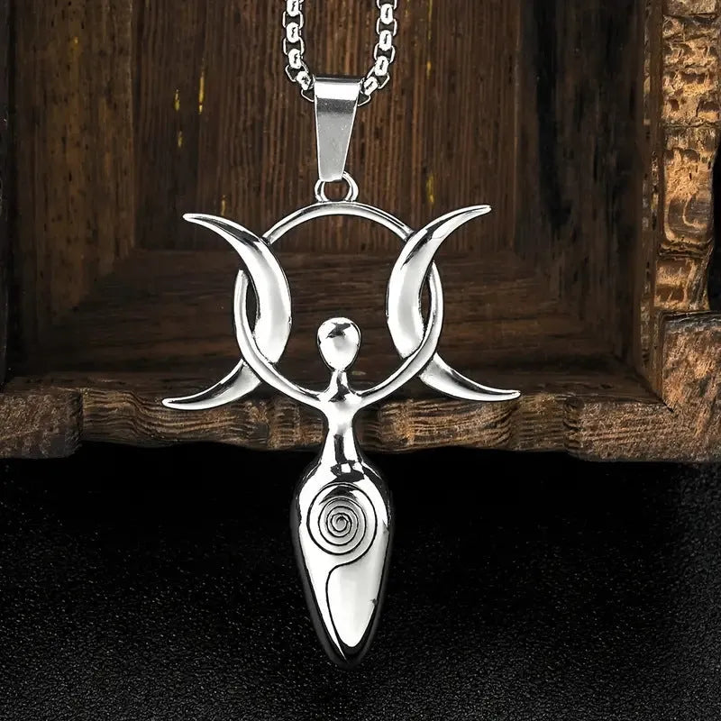 Silver alloy U-shaped drop-shaped Viking pagan goddess pendant on a clavicle chain