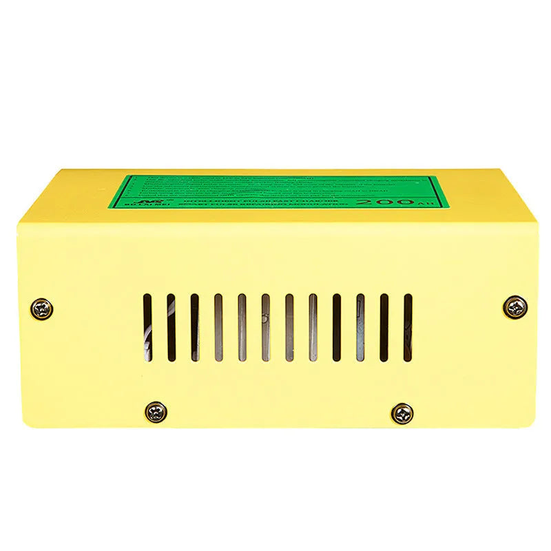 BT 168 12V 24V automobile battery charger with American plug for lead acid batteries