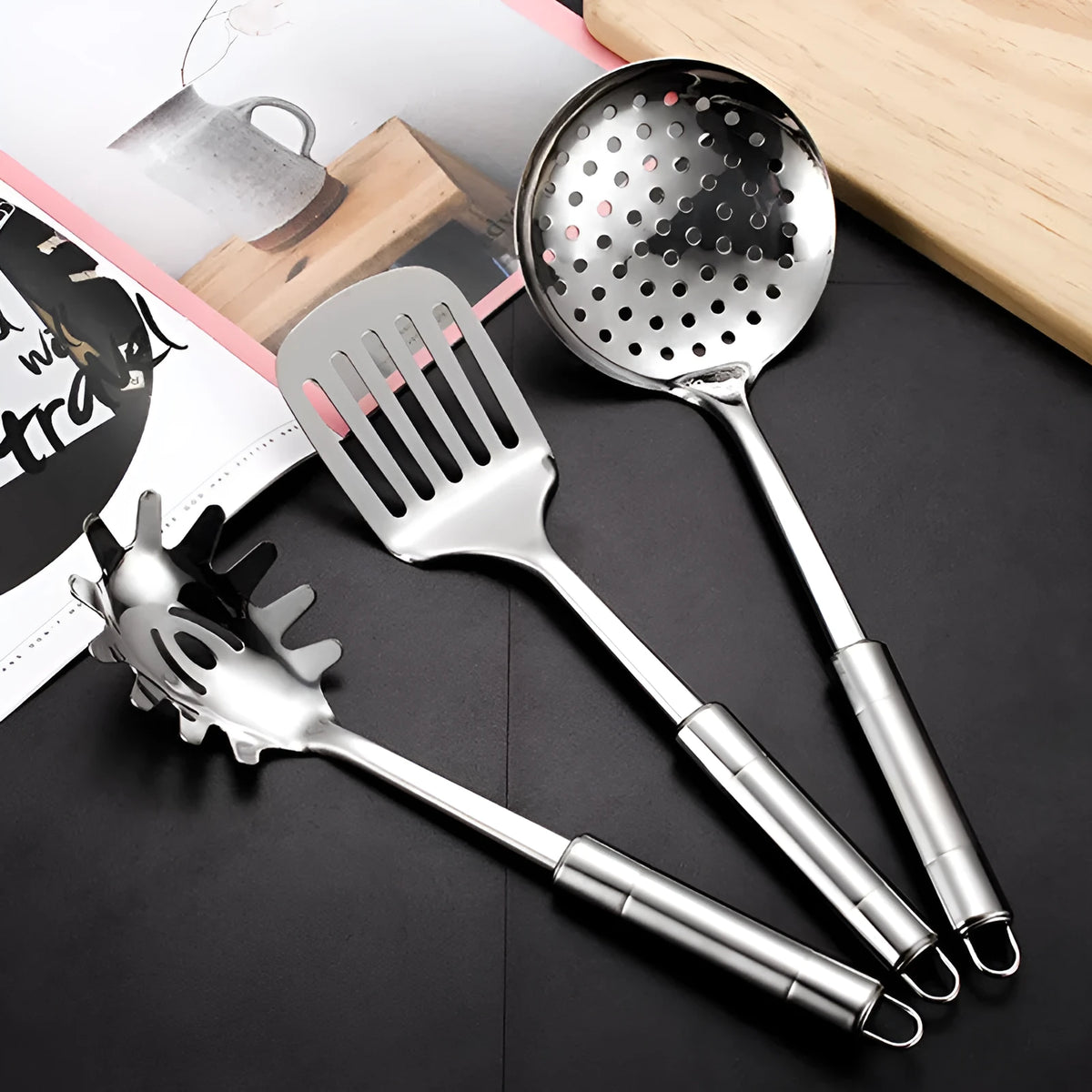 6 piece stainless steel kitchenware set with anti-scalding design, including shovel, spoons and colander