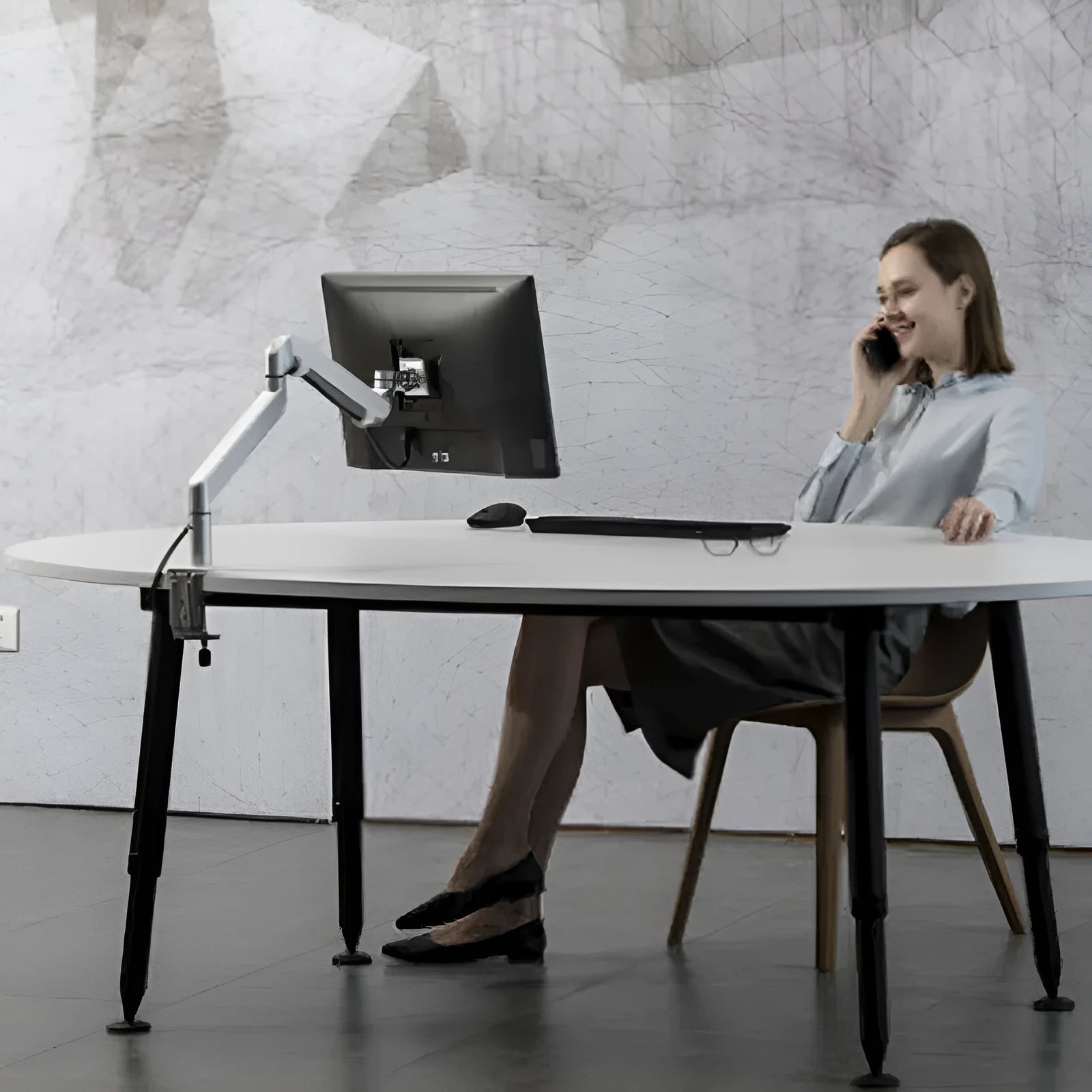 Silver aluminium alloy hover notebook air pressure arm bracket holding a laptop