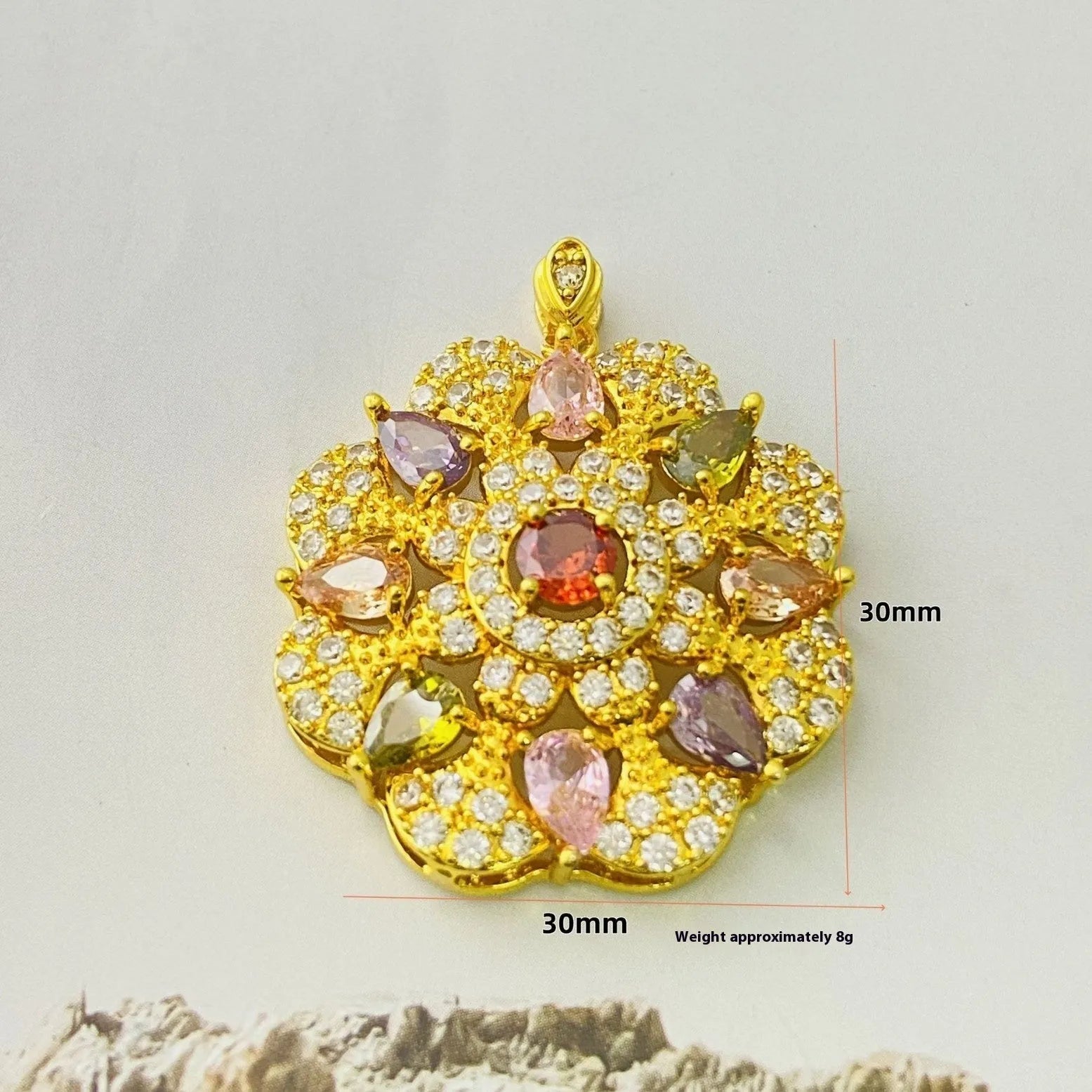 Women's flower-shaped zircon pendant necklace in gold, champagne gold, or platinum colour, available with or without a chain.