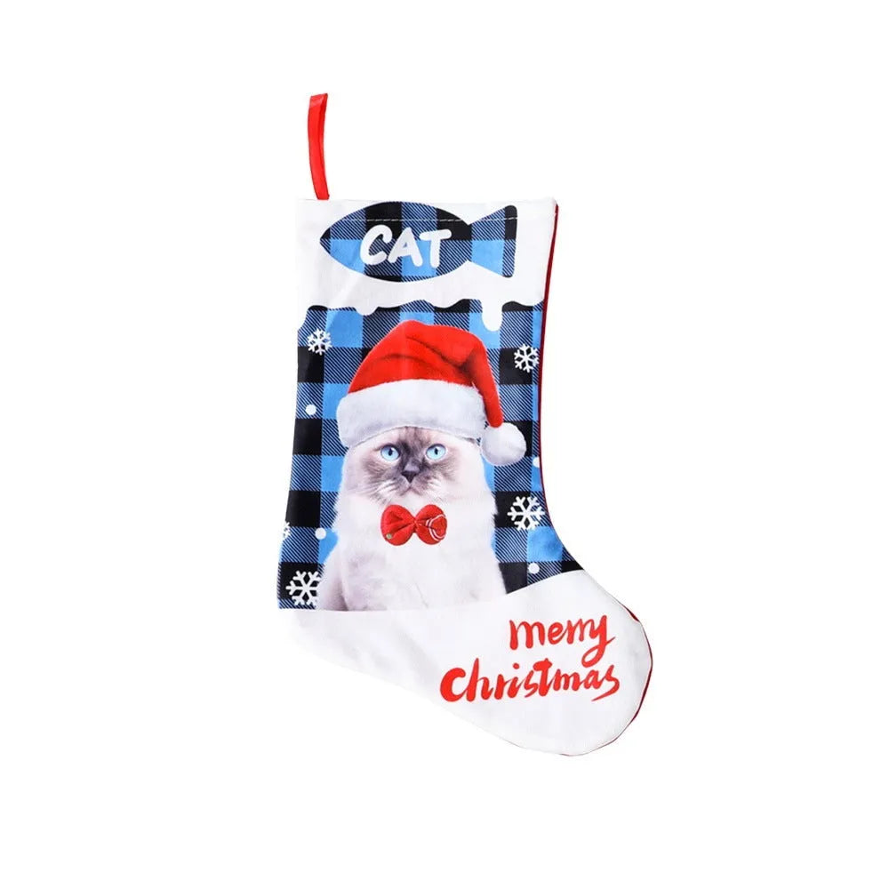 Cloth Christmas wall hanging decoration with printed puppy and cat designs in plaid patterns