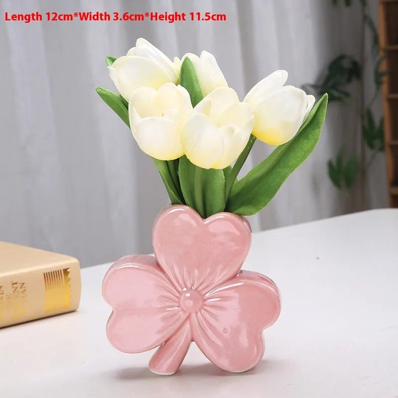 White porcelain clover-shaped ceramic vase European style table decoration