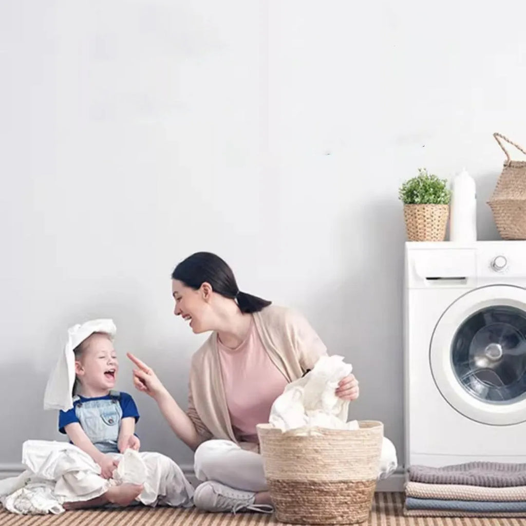 A 400g bottle of active oxygen laundry bleaching powder for stain removal.
