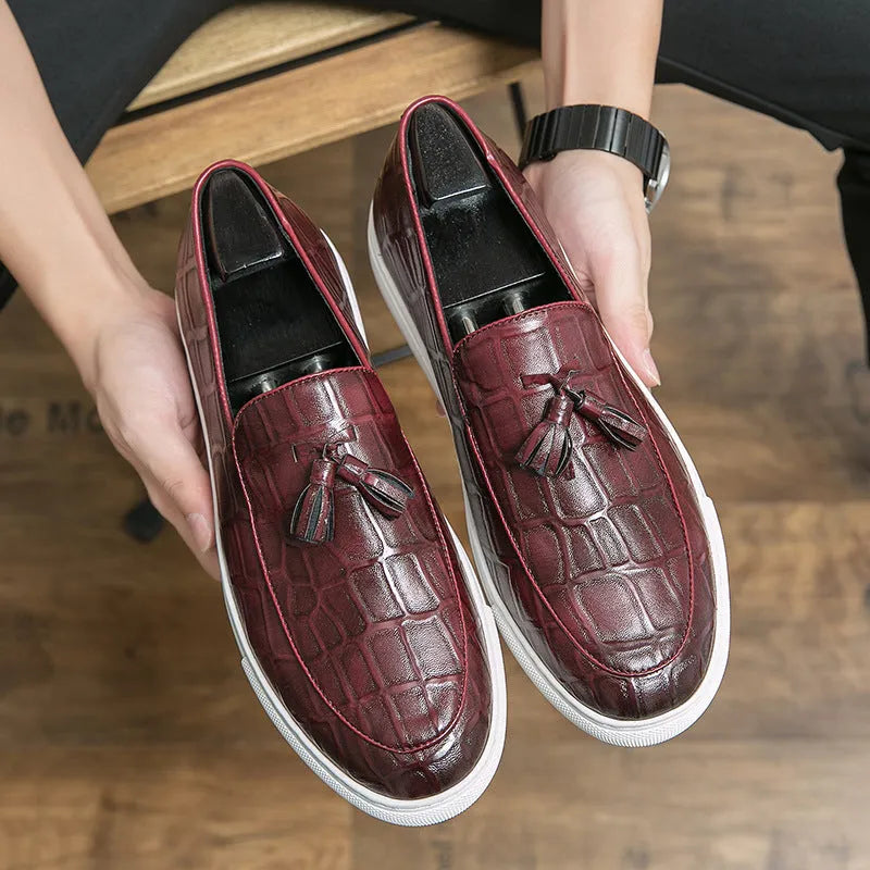 Men's black business casual sneakers plus size with tassel and sewing line detail, low top round toe artificial PU leather