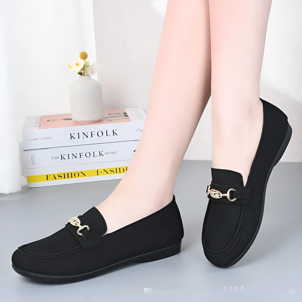Gommino women's solid colour casual shoes with soft bottom, flat heel, round toe, black or brown, sizes 35-41