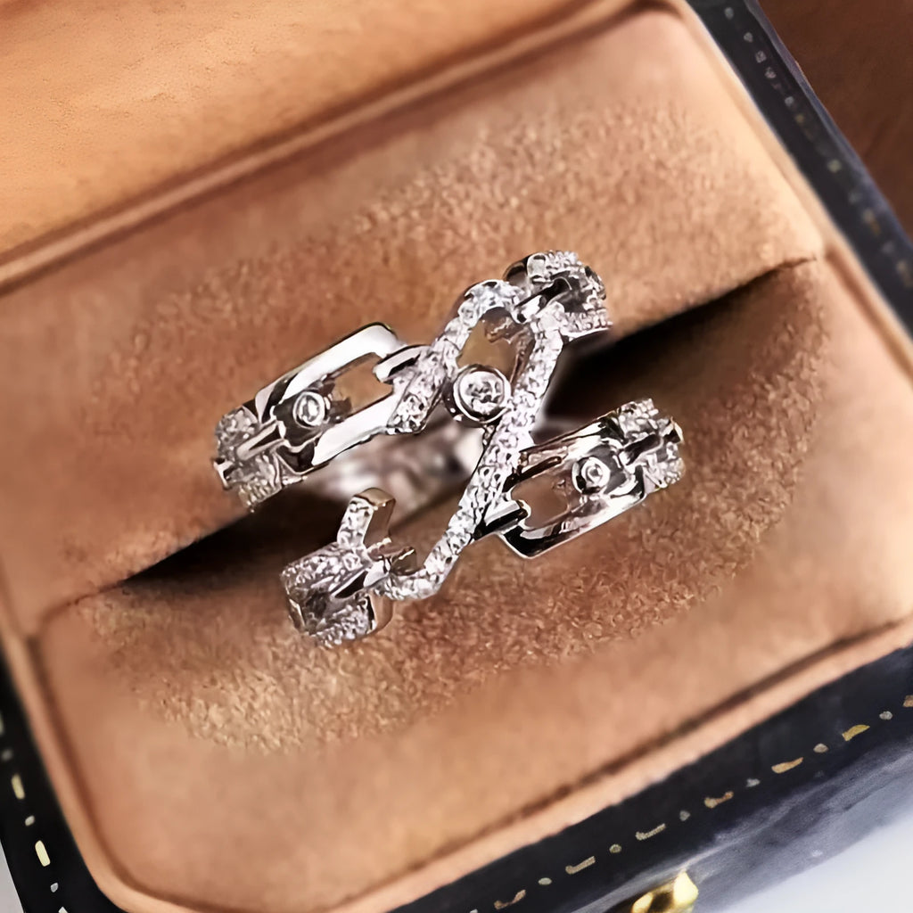 Niche clip design ring for women, white gold colour, geometric lock shape with inlaid zircon stone