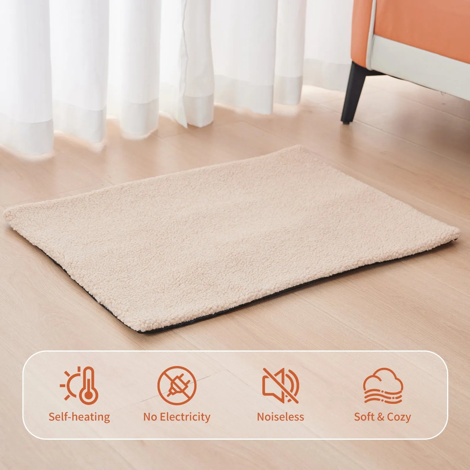 Self-heating plush pet pad for cats in grey colour showing M95x65cm size