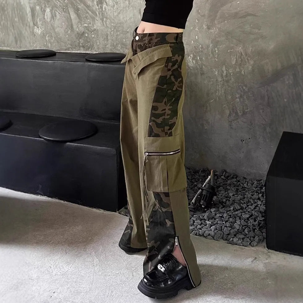 Women's dark khaki jeans with leopard print detail and high-waist straight leg design