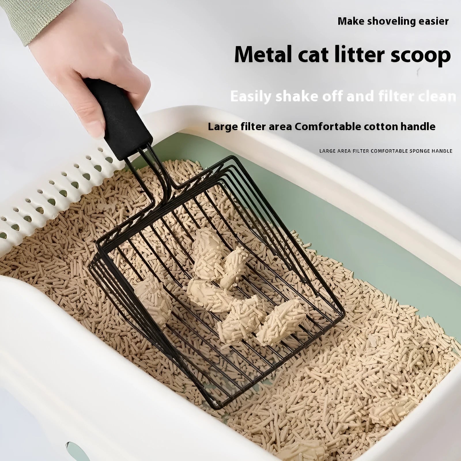 Black metal cat litter scoop with narrow 0.8cm slots for cleaning clumping litter