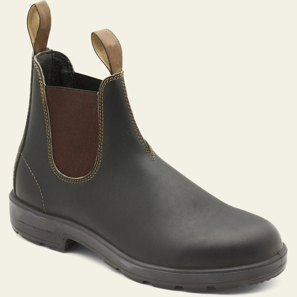 Vintage brown frosted Chelsea boots for men and women with round toe and car suture detail.