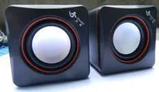 Small black square USB-powered computer speaker for 700B PC desktop