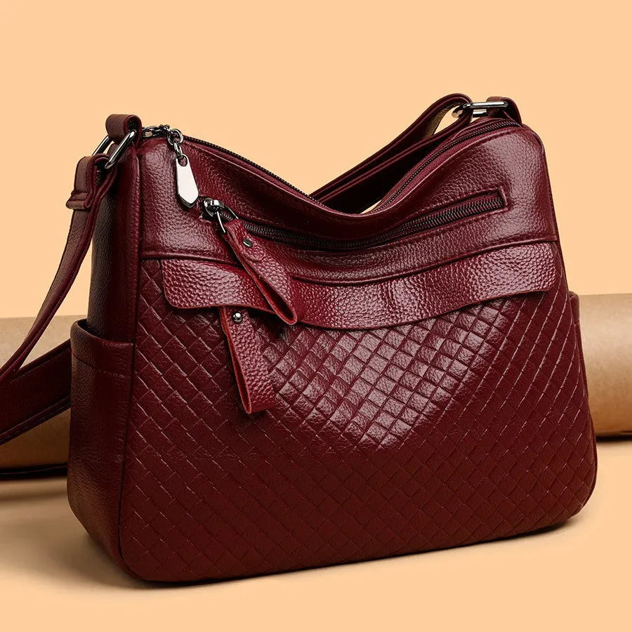 Women's soft PU crossbody bag in urban minimalism style with diamond pattern stitching, 28x22x11cm