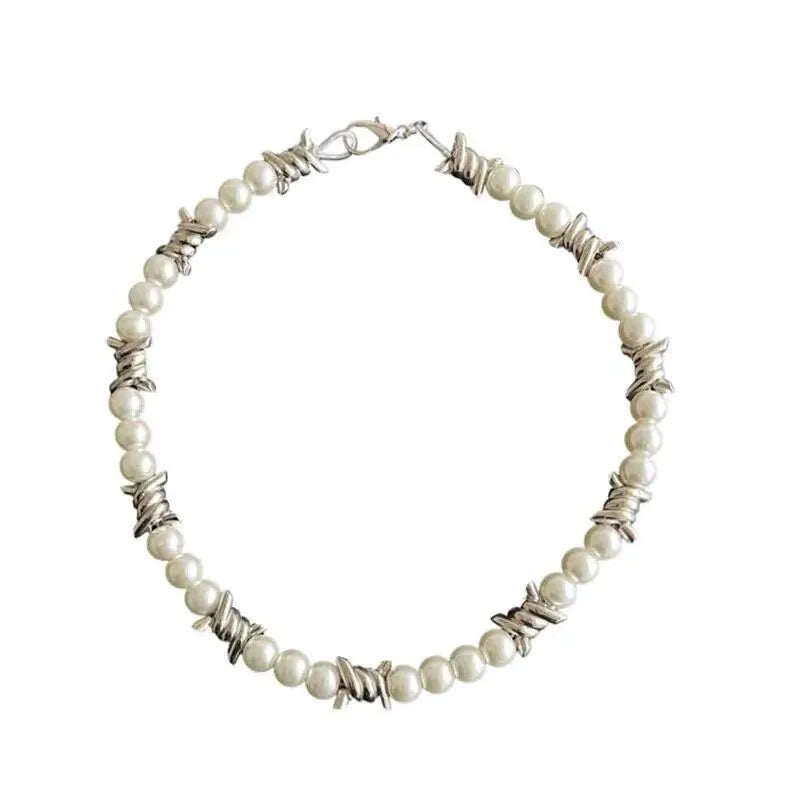Thorn splicing pearl necklace with alloy chain and imitation pearls, adjustable 41-50cm