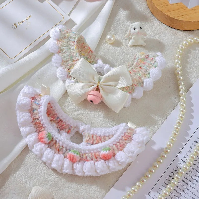 Handmade wool collar with embroidery for British Shorthair kitten in cartoon style