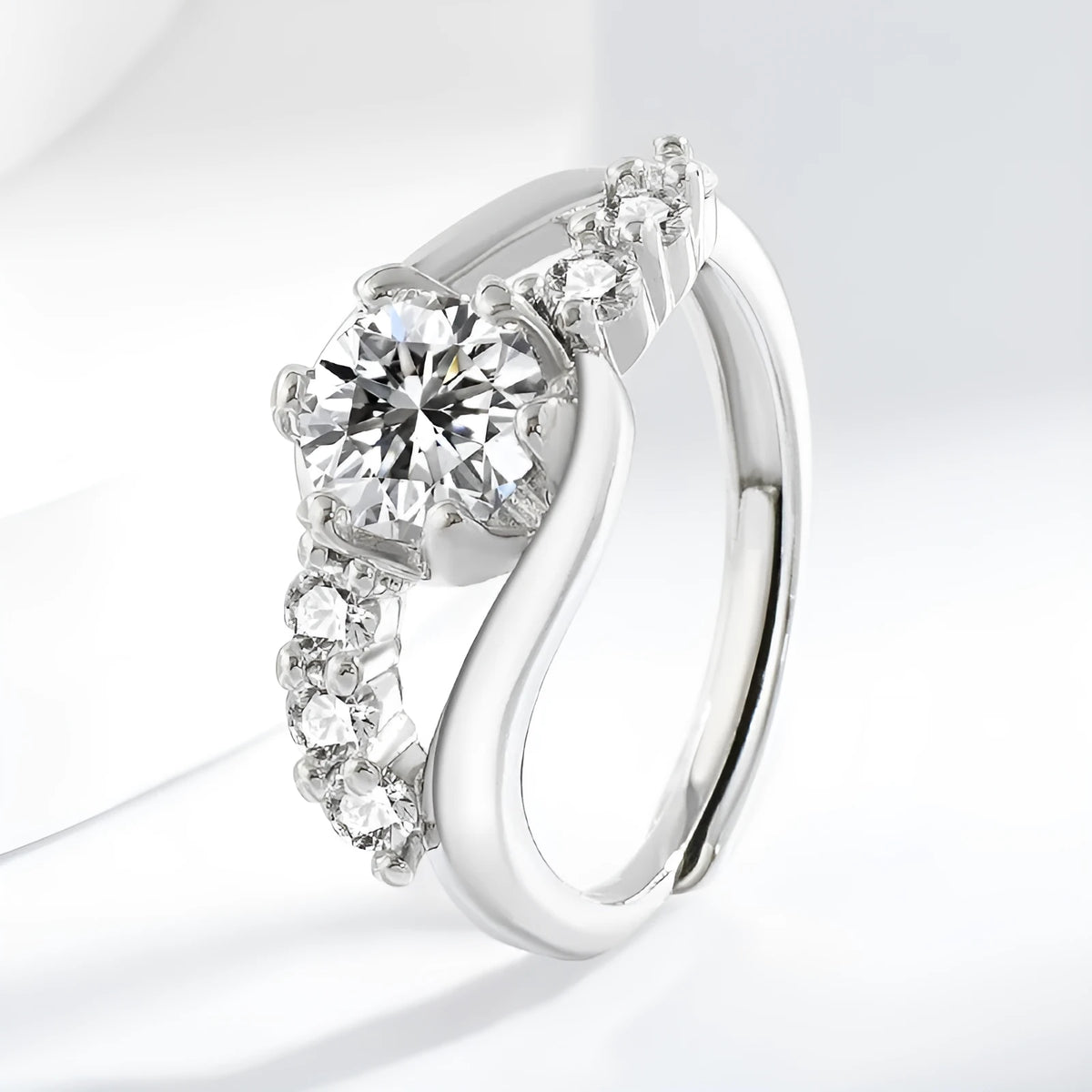 Crown shape copper couple finger ring in white gold colour with simple round and line design for women
