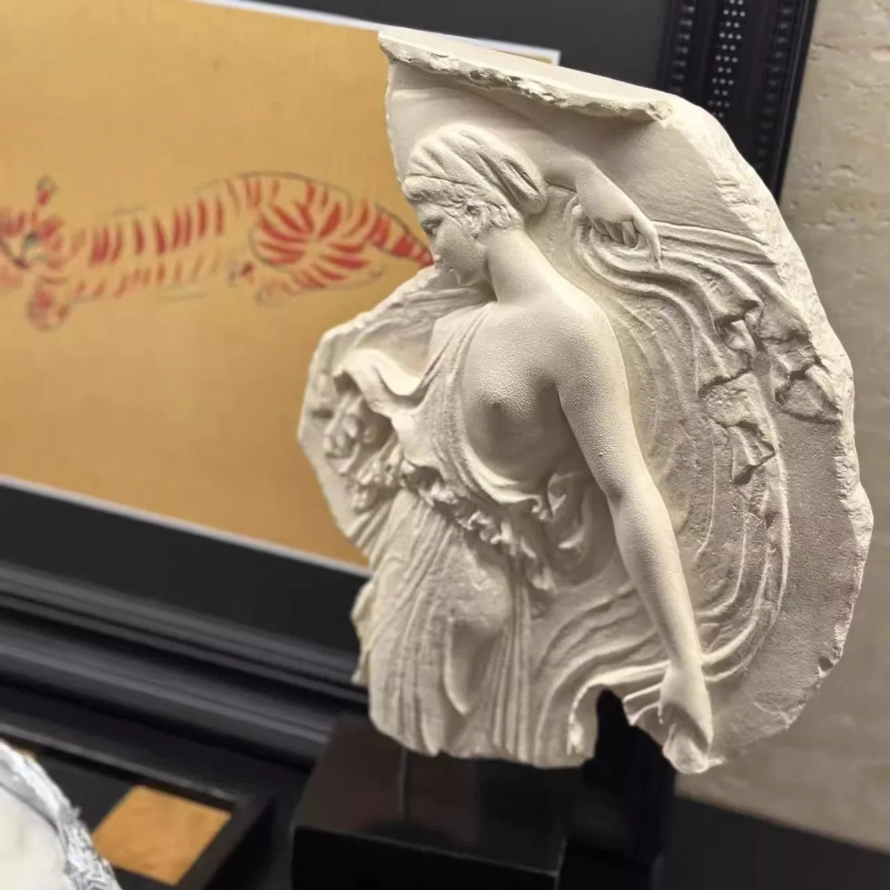 Italian-style Wine Goddess resin sculpture ornament in modern simplicity style.