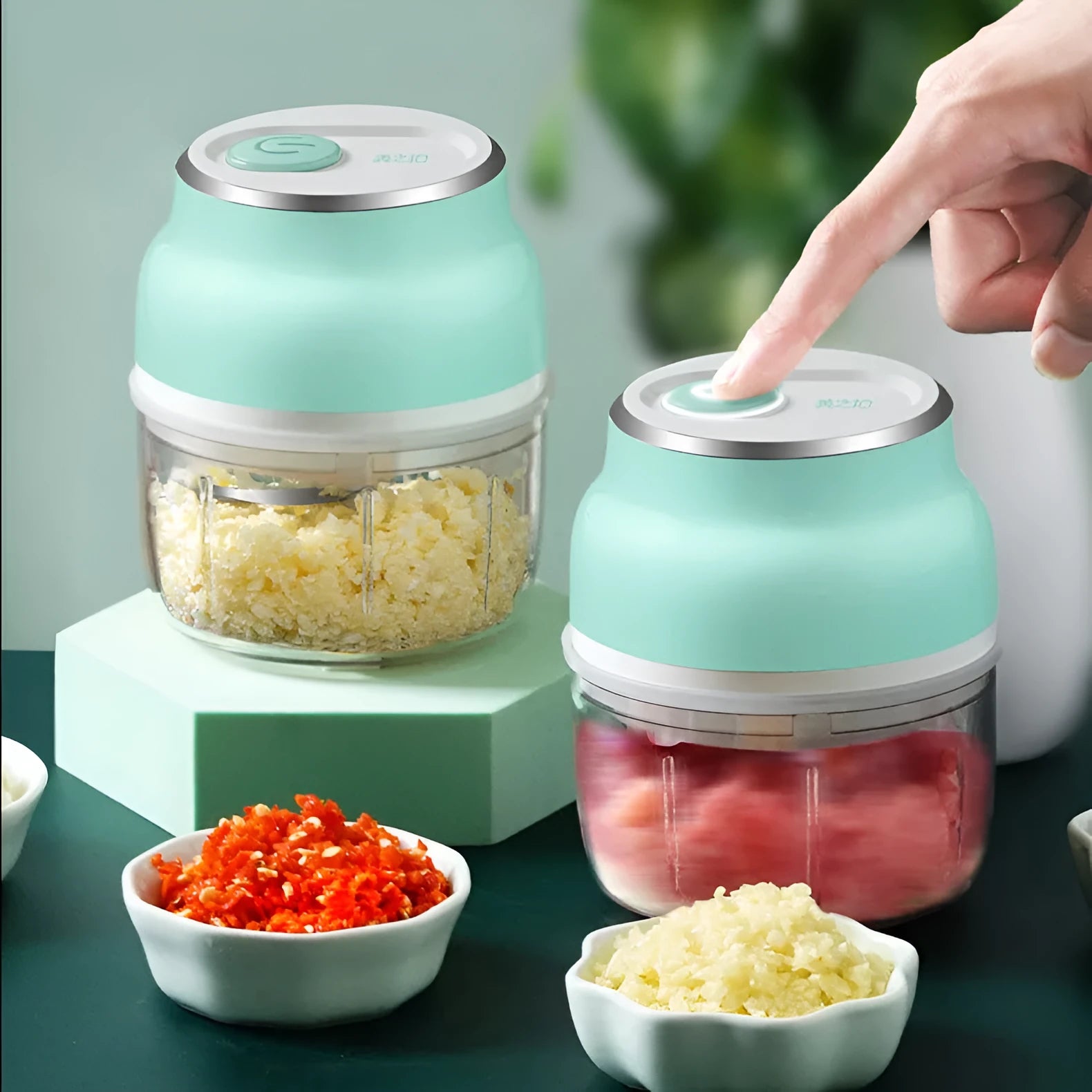 Portable electric mini food chopper with transparent 150ml cup and USB charging cable
