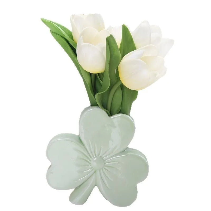 White porcelain clover-shaped ceramic vase European style table decoration